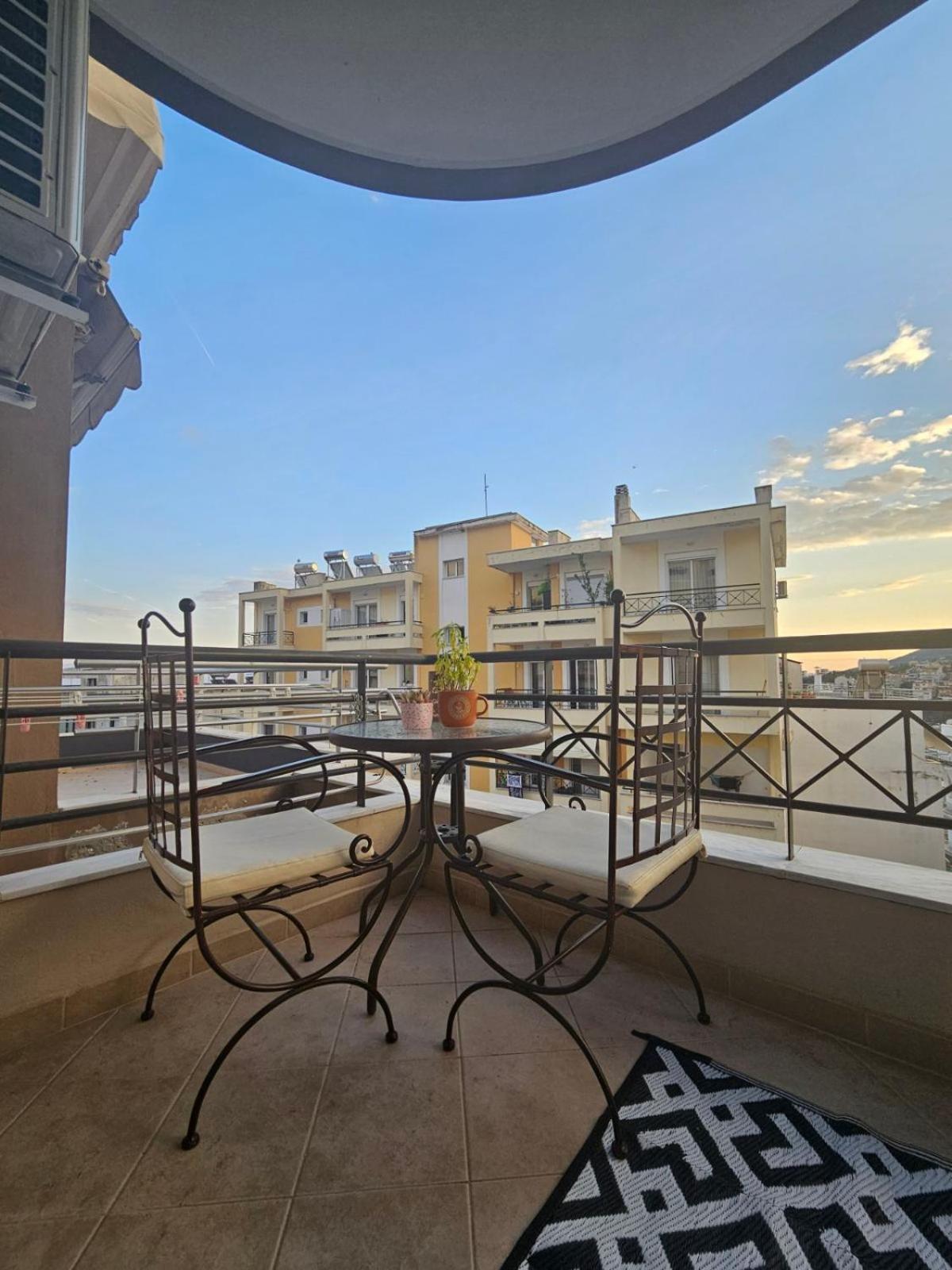 La Vie Est Belle Apartment Kavala Exterior foto